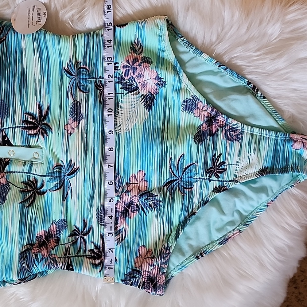 Onepiece Tropical Swimsuit 🩱 - Picture 9 of 17